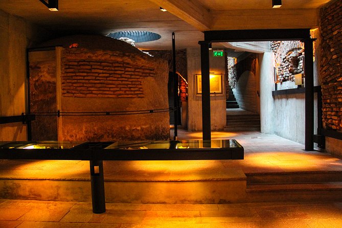 Private City Tour Including The Old Underground Tunnels of Buenos Aires - Recoleta Cemetery and Evita’s tomb