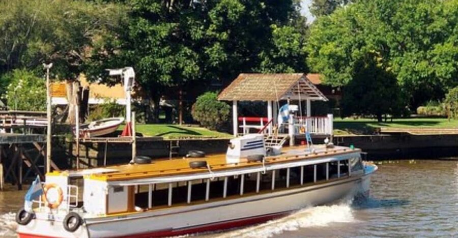 Private City Tour of Buenos Aires + Tigre Delta - What the private vehicle adds
