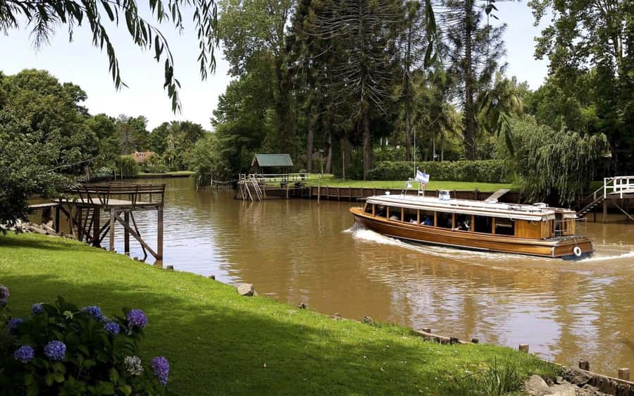 Private Day Trip to Tigre Delta from Buenos Aires - Puerto de Frutos, Tigre’s riverside market