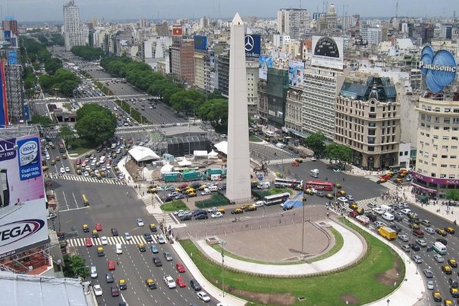 Private Debark Tour Buenos Aires City ending at International Airport - Meeting your guide after customs