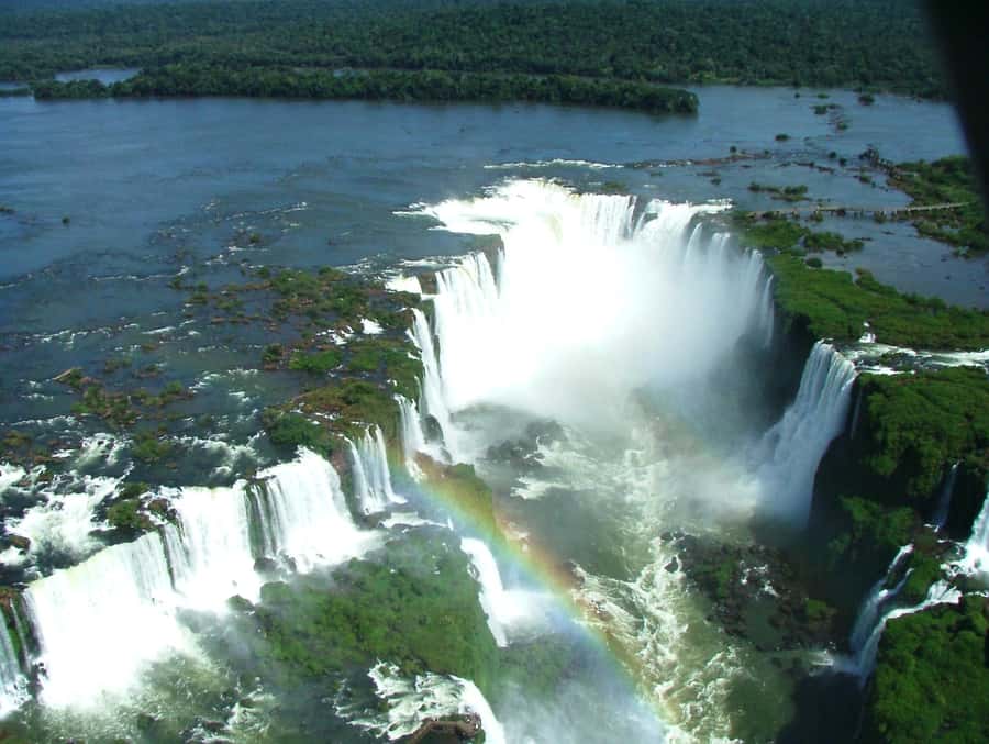 Private- Discover the Brazilian & Argentine Falls in 2 days. - Helicopter Flights and the Bird Park