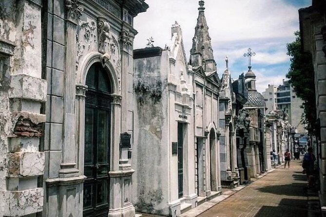 Private Tour: Buenos Aires and Delta del Tigre with Local Guide - La Boca begins with color, football, and a caution