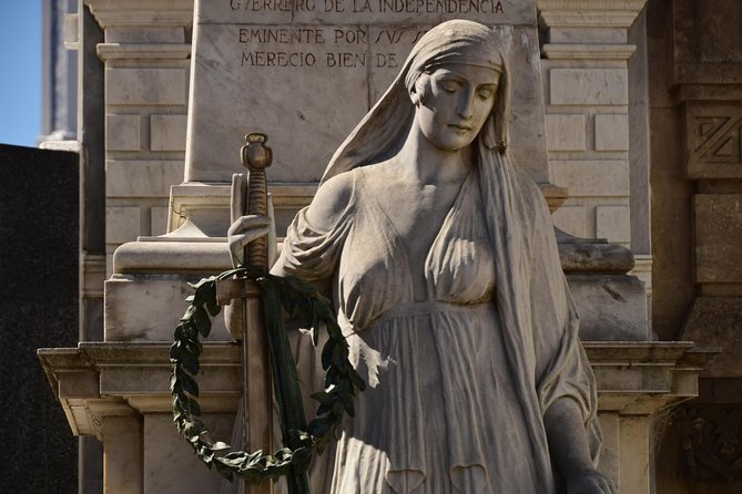 Private Tour: Buenos Aires and Tigre Delta Day Trip - Starting at Casa Rosada and Plaza de Mayo