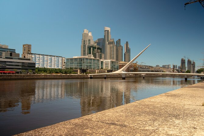 Private tour of Buenos Aires with guide and driver - What the driver and guide add