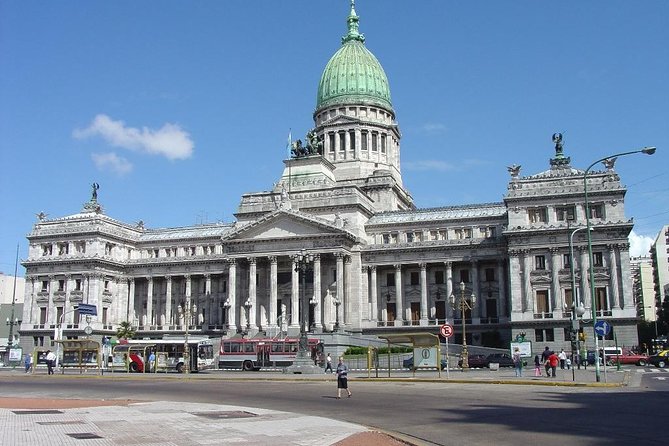 PRIVATE TOURS IN BUENOS AIRES - CITYTOUR with english speaking guide & driver - Puerto Madero and Puente de la Mujer