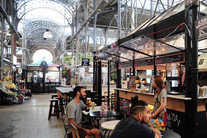 PRIVATE TOURS IN BUENOS AIRES - CITYTOUR with english speaking guide & driver - Calle Defensa and the Older Streets of San Telmo
