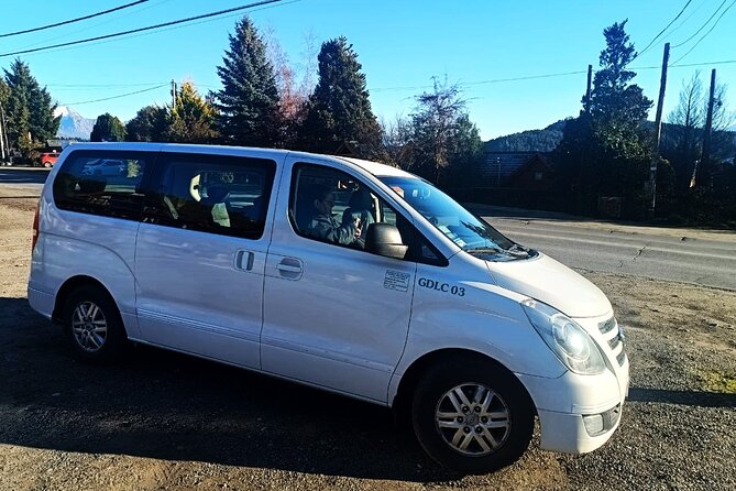 Private Transfer from Downtown Bariloche to the Airport - The central Bariloche pickup rule