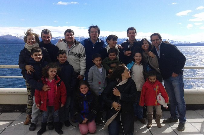 Private Transfer from Downtown Bariloche to the Airport - How the airport meeting point fits the service