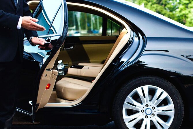 Private transfer from EZEIZA Airport to Buenos Aires - What happens after your plane lands at Ezeiza