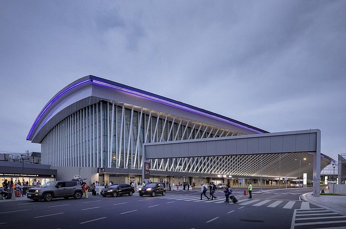 Private Transfer from Ezeiza Airport to your Hotel in Buenos Aires - Booking, cancellation, and practical safeguards