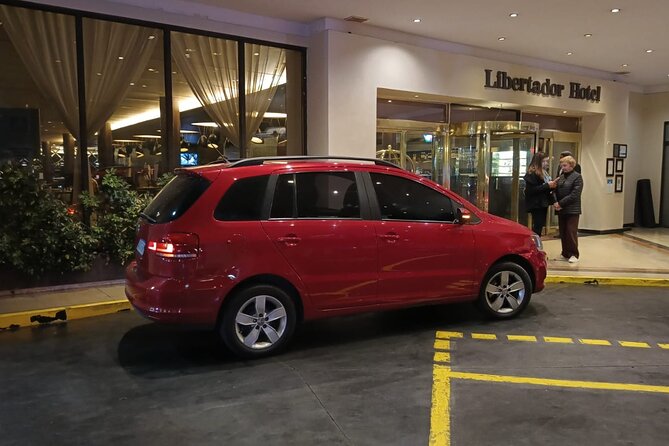 Private Transfer Jorge Newbery Airport to Hotel in Buenos Aires - The main strength: a simple handoff