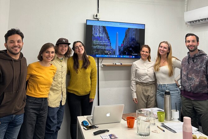 Private Workshop to Learn about Argentine Culture - Lunfardo, gestures, and the Buenos Aires voice