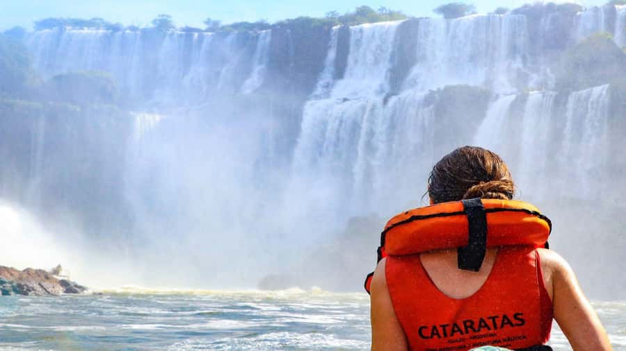 Puerto Iguazu: Argentine Falls & Great Adventure Boat - Why this Argentine Iguazu tour works well