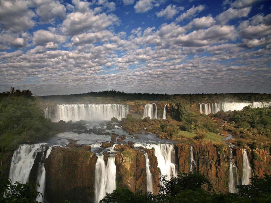 Puerto Iguazú: Brazilian Falls Half-Day Panoramic Tour - Key points about the Brazilian Falls tour