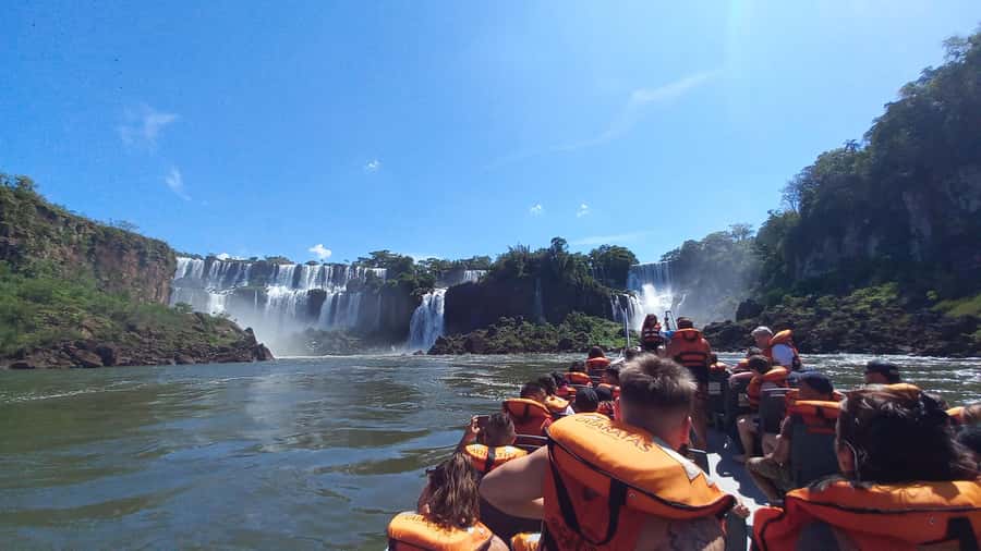 Puerto Iguazú: Iguazú Falls Adventure with 4WD & Boat Ride - Why the Argentine side of Iguazú works so well