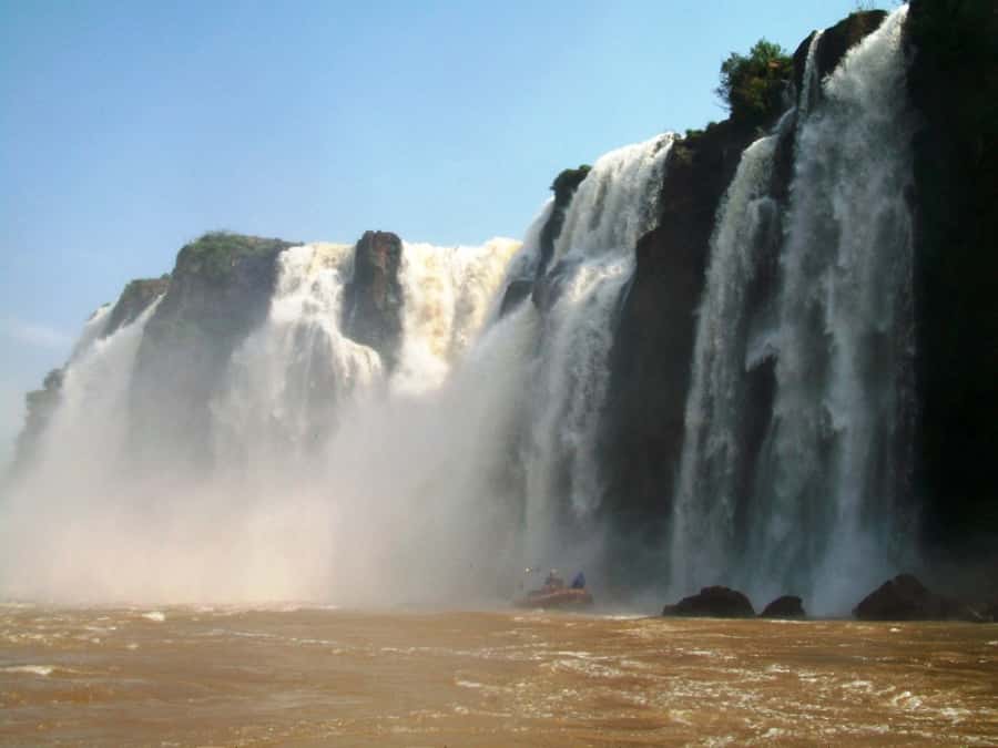 Puerto Iguazú: Iguazú Falls Adventure with 4WD & Boat Ride - The one-hour ride from Puerto Iguazú