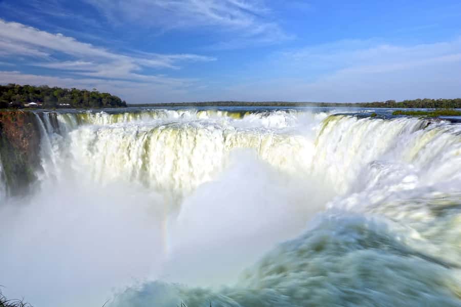 Puerto Iguazu: Iguazu Falls Argentinian Side Full-Day Tour - Key points to know before booking