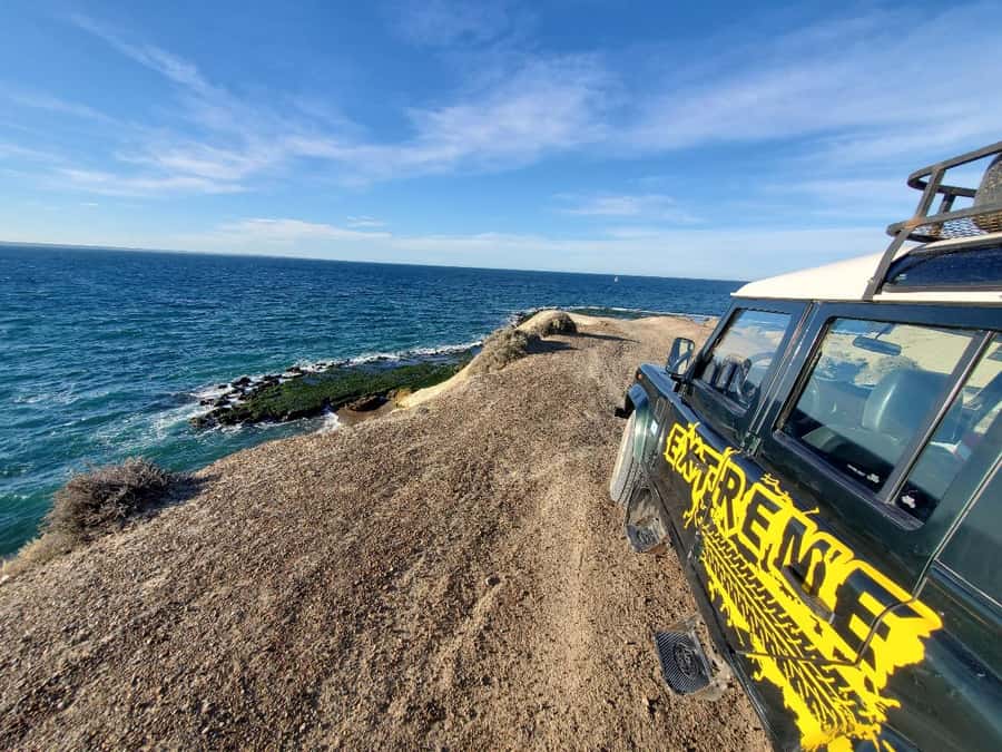 PUERTO MADRYN: 4 X 4 ADVENTURE EXPERIENCE ON THE MOST BEAUTIFUL BEACHES! - Cerro Avanzado and the story in the rocks