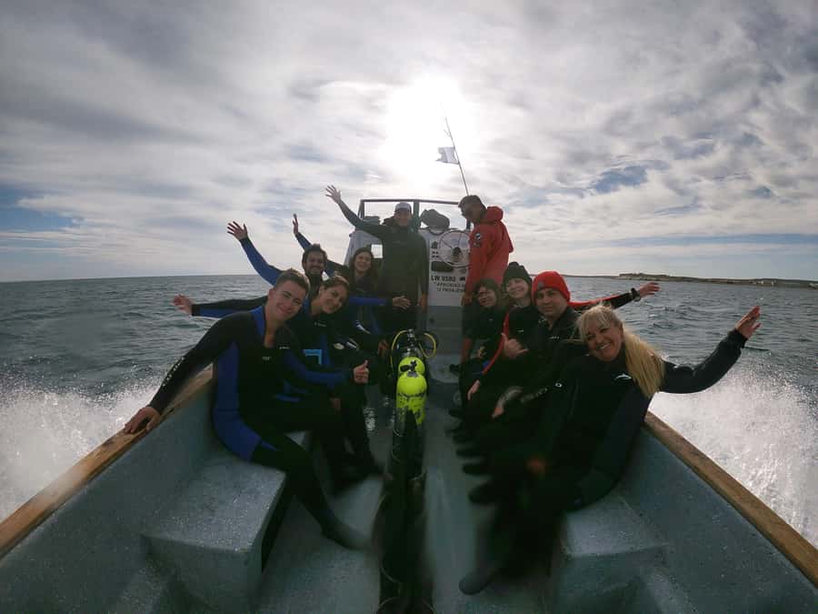 PUERTO MADRYN , SNORKELING WITH SEA LIONS - Warming up after the swim