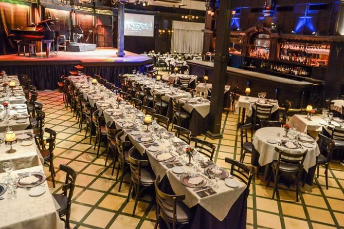 Querandi Tango show Vip with private transfer - The 8:00 p.m. start and the shape of the evening
