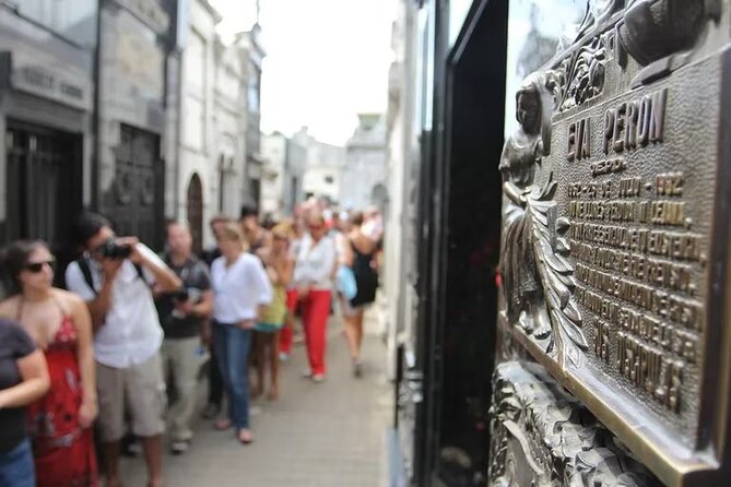 Recoleta & cemetery for curious people - Plazoleta Carlos Pellegrini and the Jockey Club