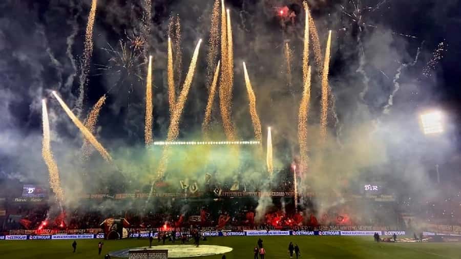 Rosario: Newell's Old Boys Football Match and Messi Tour - Why this Rosario football experience works