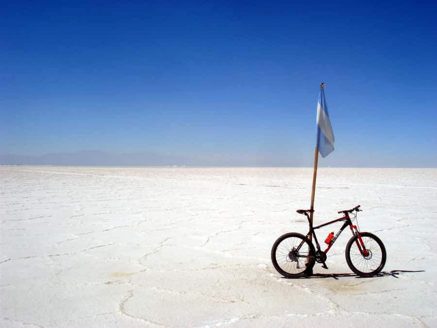 Salinas grandes by bike with lunch - Learning how Salinas Grandes produces salt