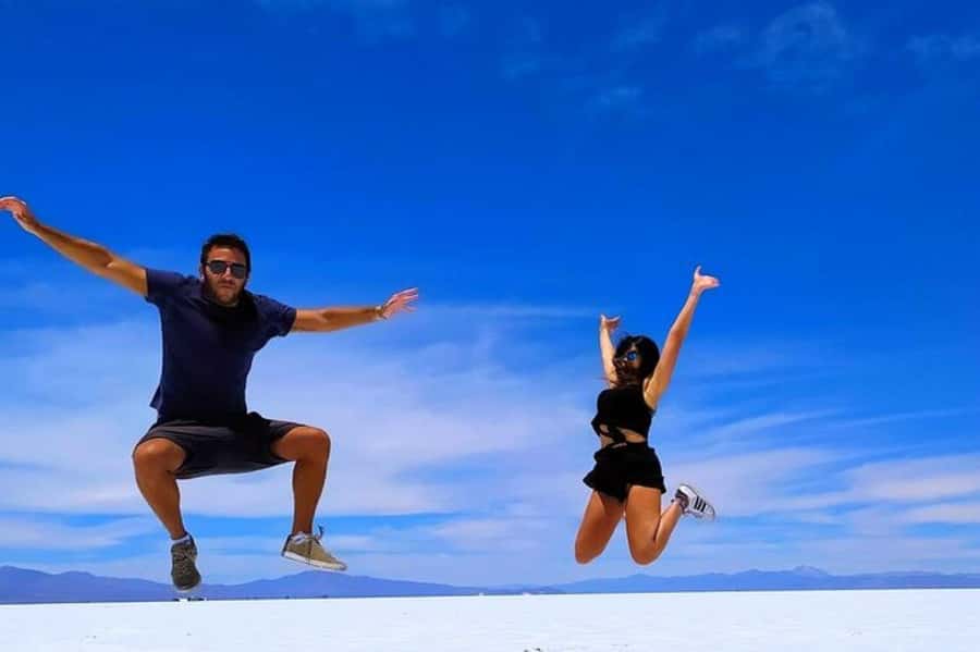 Salta: Tour to the Salinas Grandes and Purmamarca - Yala and Volcán: small stops on the way into Jujuy