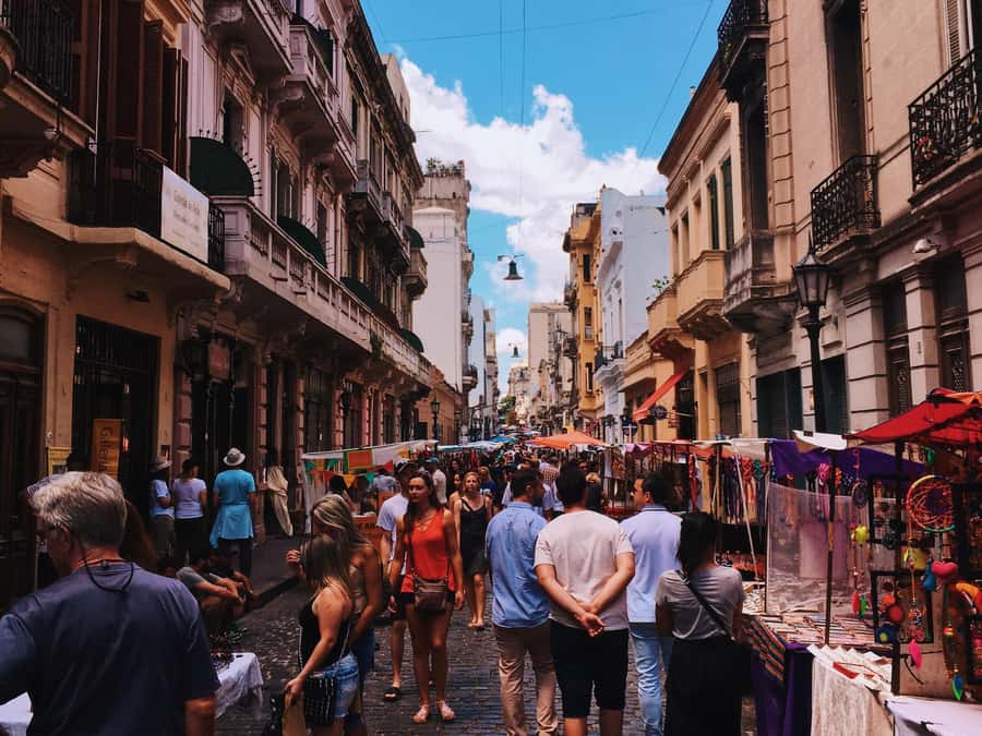 San Telmo: Historical Guided Tour with Street Food & Drinks - Starting with an aperitif at El Federal Bar