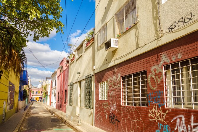 Secrets of Historic Buenos Aires: Self-Guided Puzzle Walk - Looking closely at the cathedral and Galerías Güemes