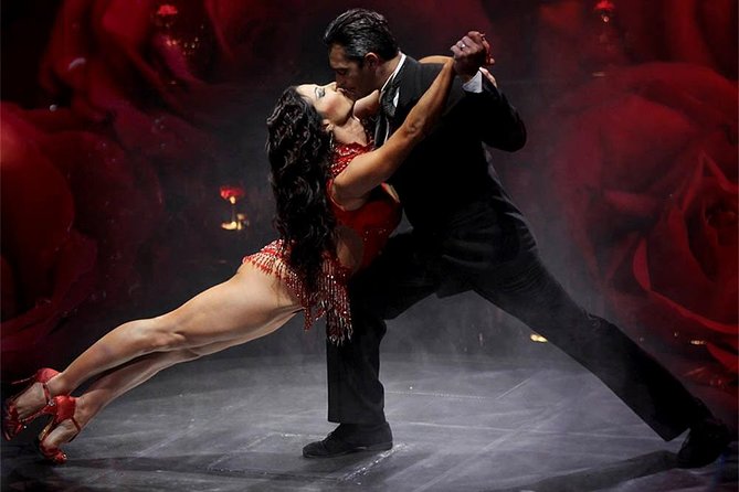 Señor Tango Show with Optional Dinner in Buenos Aires - Señor Tango is big, dramatic, and proudly unrestrained