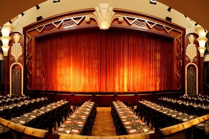 Skip the Line Ticket for Tango Porteño Show with Dinner Platea - A three-course dinner with free-flowing drinks