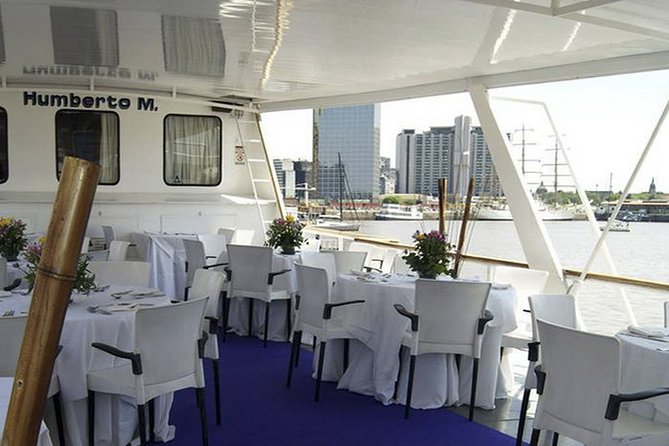 Small Group Buenos Aires City Tour and Sailing - La Boca and the colorful Caminito