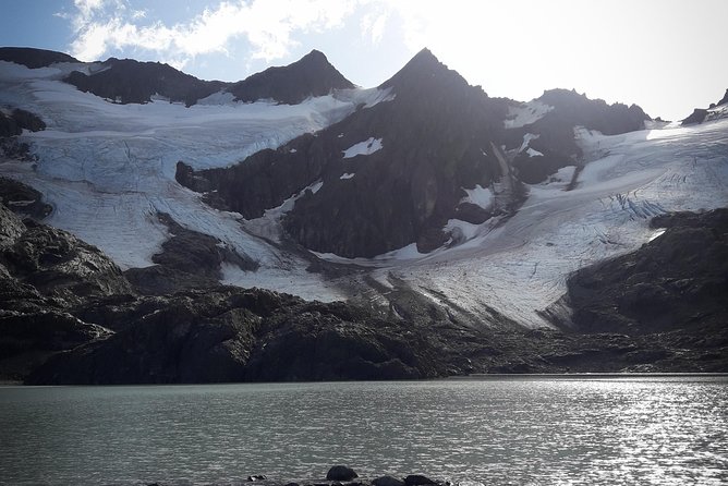 Small group Trekking to Vinciguerra Glacier and Témpanos Lagoon - Pickup in Ushuaia and the short ride to the trail