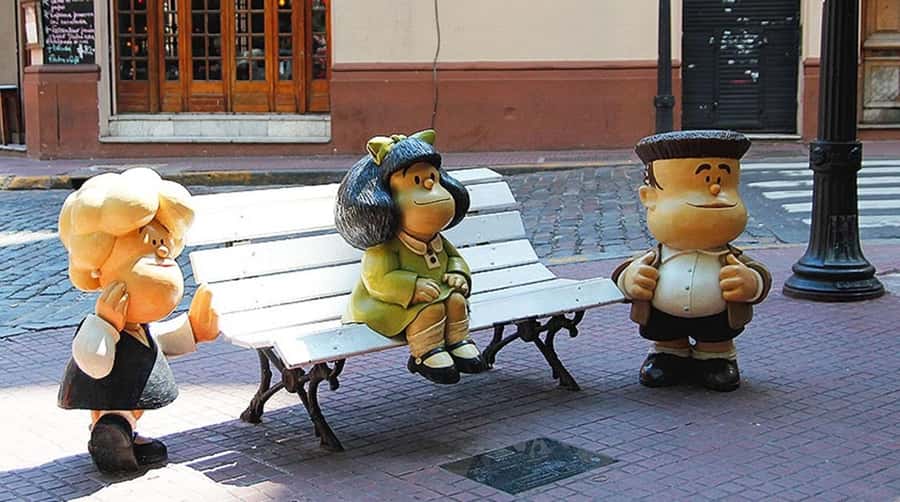 Small-Group Walking Tour San Telmo Neighborhood - The first hour through San Telmo