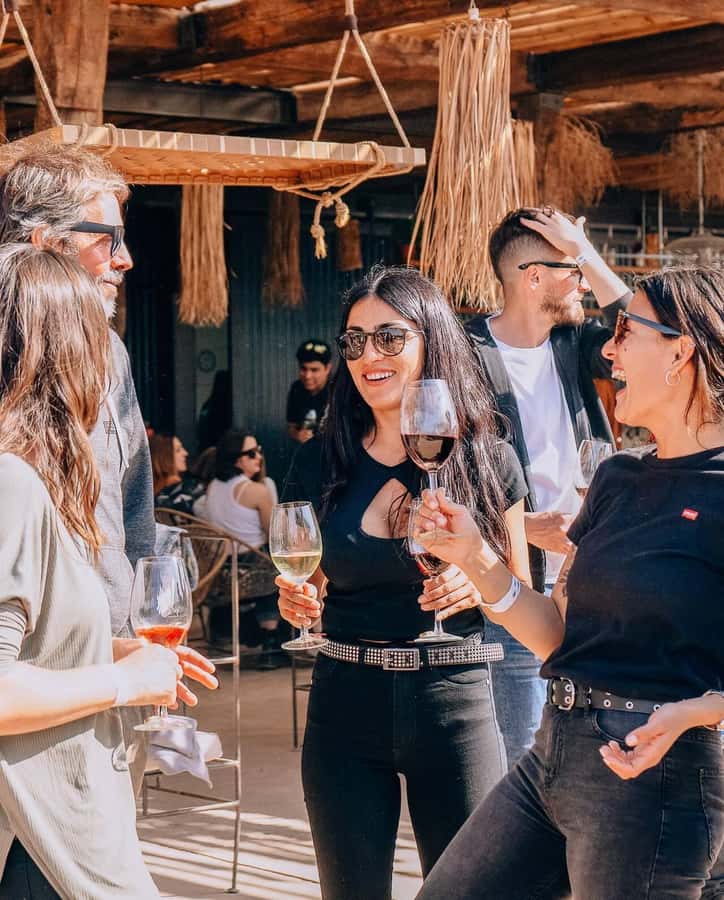 Sunset Nights at El Roble: Join the best Party of Mendoza! - Arriving at El Roble beside the lake