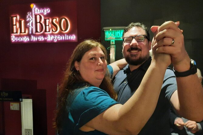 Tango in Buenos Aires: Experience of Milonga, Empanadas and Wine. - Meeting Pablo at 8:30 p.m.