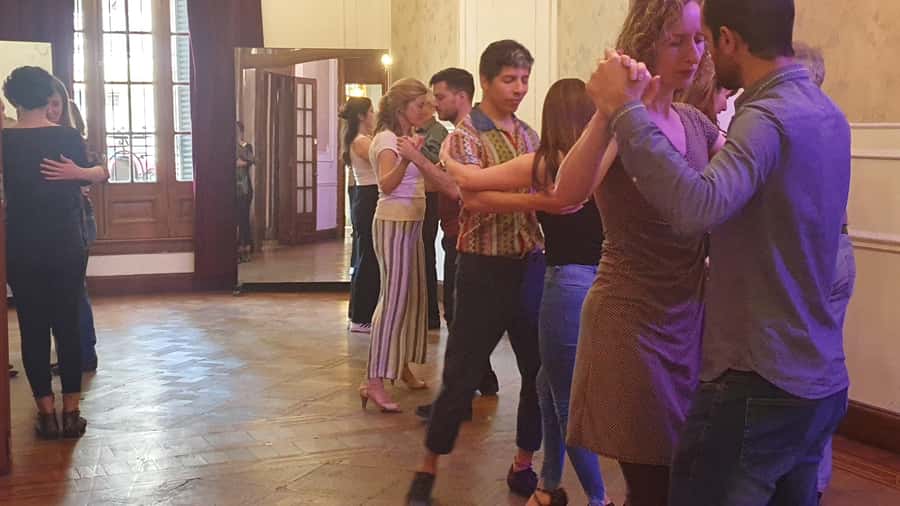 Tango Lesson in Buenos Aires with professional dancers - Is $120 Good Value for Two People?