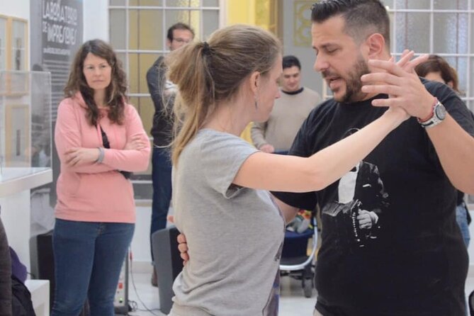 Tango Lesson with mate tasting. - What beginners should expect from the dance