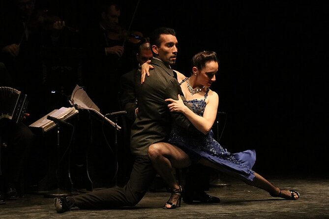 Tango show and dinner at: La Ventana - San Telmo gives La Ventana its character