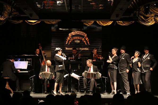 Tango show and dinner at: La Ventana - The turn toward gaucho and Andean traditions