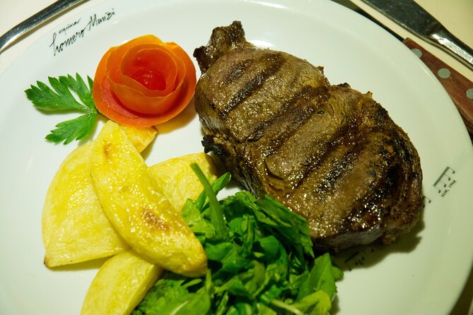 Tango Show and Optional Dinner at Esquina Homero Manzi - Dinner first, then a late tango performance