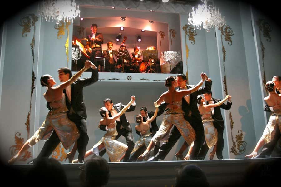 Tango Show at Café de los Angelitos - Café de los Angelitos and the story behind the evening