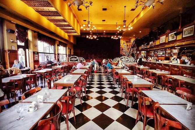 Tango Show at Esquina Homero Manzi - What happens when you arrive at 8:45 p.m.