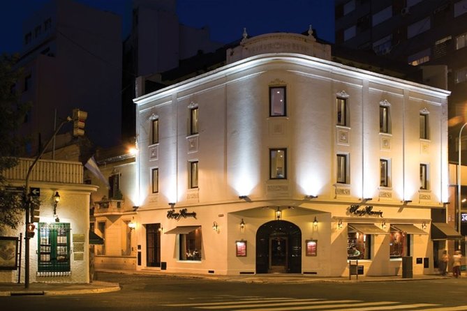 Tango Show: "El Viejo Almacén" - Who Will Enjoy This Tango Evening Most?