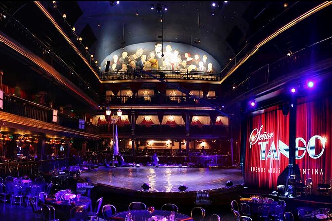 Tango Show with Señor Tango Dinner in Buenos Aires - A large production, not an intimate tango club
