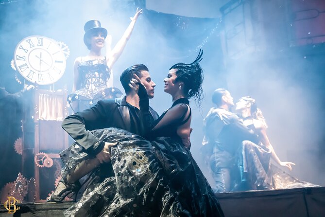 The Tango Show Window in Buenos Aires. - What happens during the three-hour show