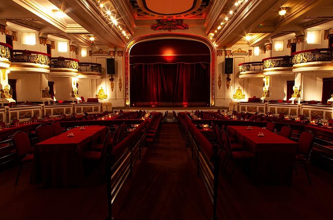 Ticket for Platea Dinner Show at the Piazzolla Tango Theater - Who will enjoy this experience most