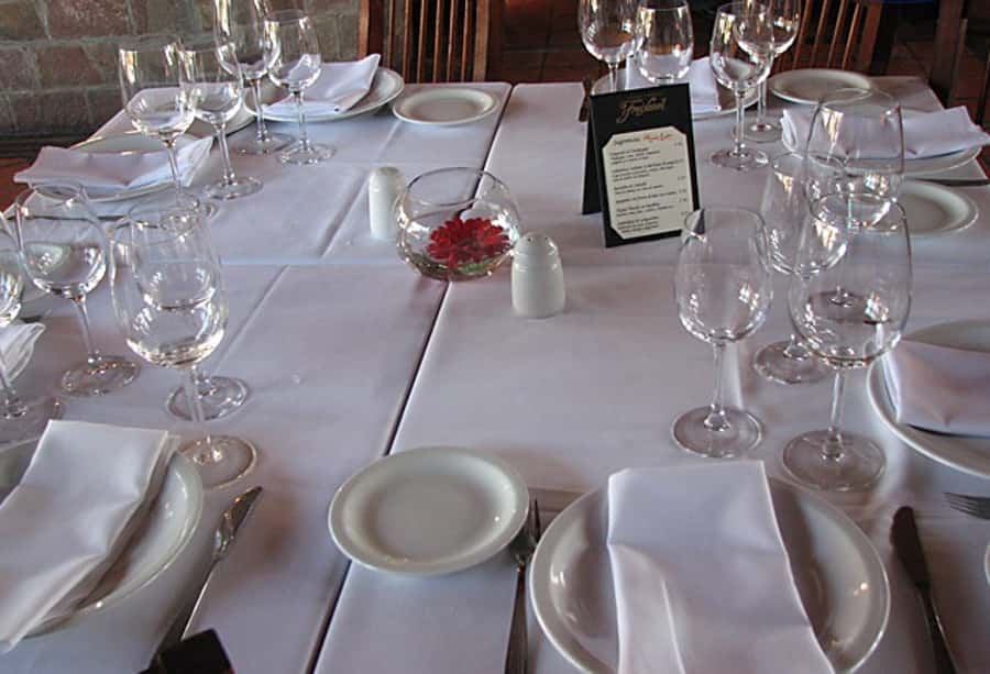 Tigre with Lunch overlooking the River and Navigation - Puerto de Frutos: shopping with a local flavor
