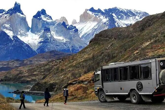 Torres del Paine from El Calafate (optional drop off at T. Paine) - The 1.5-hour walk to Cuernos del Paine